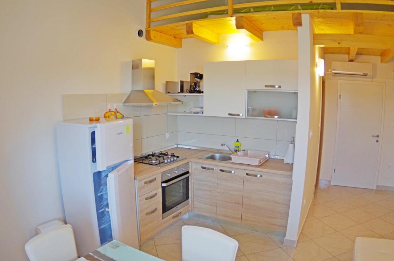 Holiday Apartments In House Sanja Rakalj Exterior photo