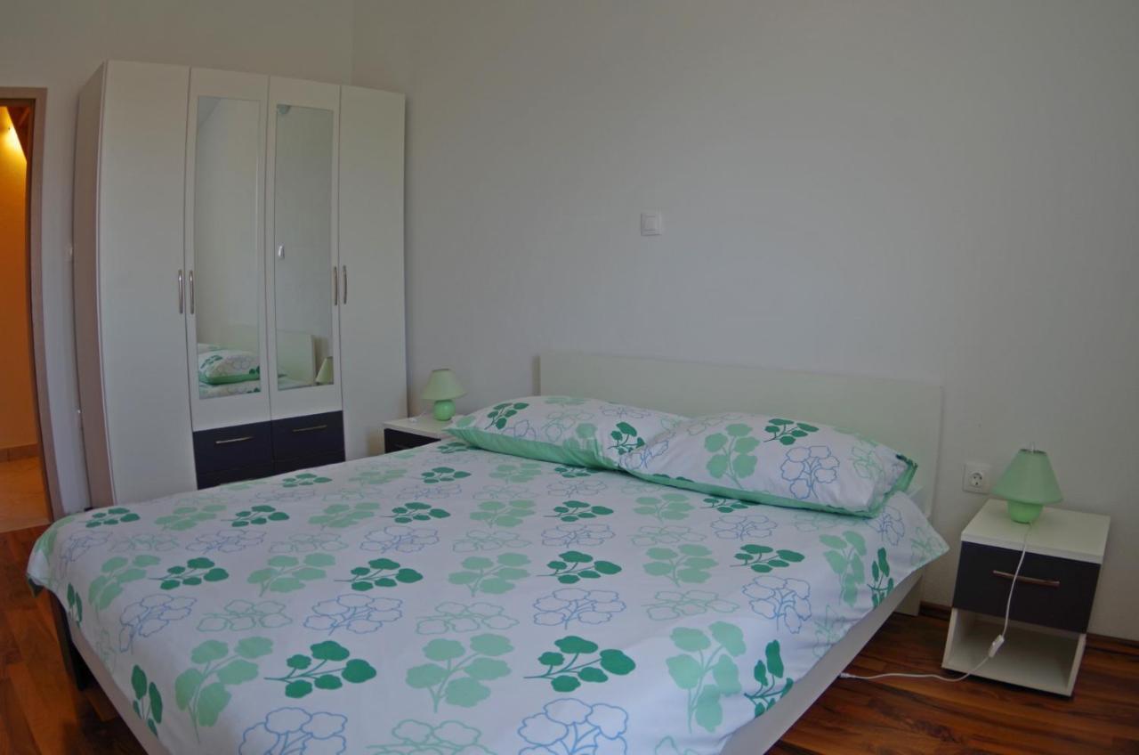 Holiday Apartments In House Sanja Rakalj Exterior photo