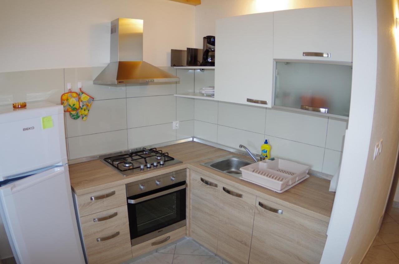 Holiday Apartments In House Sanja Rakalj Exterior photo