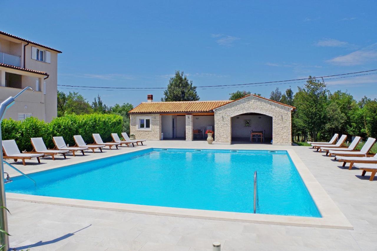 Holiday Apartments In House Sanja Rakalj Exterior photo